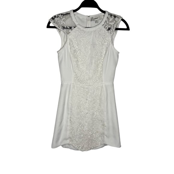 Cameo White Embroidered Dress XS Bridal‎ Engagement Rehearsal Dinner Dress - Picture 1 of 11